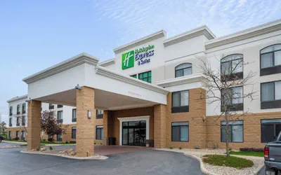 Holiday Inn Express & Suites Cedar Falls - Waterloo by IHG