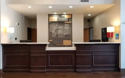Holiday Inn Express & Suites Omaha West by IHG