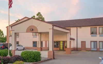 Photo 2 - Super 8 by Wyndham Vincennes