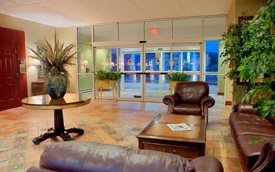 Photo 4 - Best Western Plus Sandusky Hotel & Suites