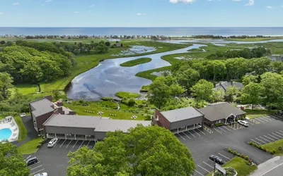 Ogunquit River Inn & Suites