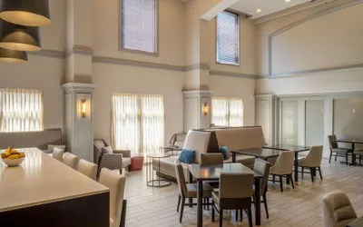 Photo 4 - Hampton Inn Raynham-Taunton