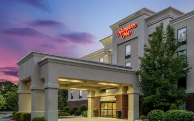 Photo 2 - Hampton Inn Raynham-Taunton