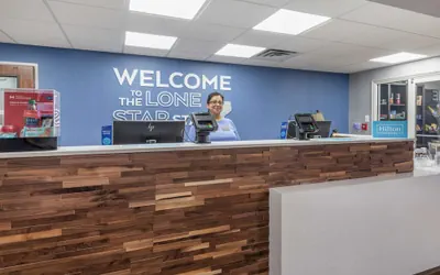 Photo 4 - Hampton Inn Brownwood