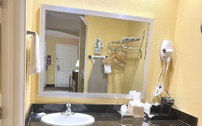 Photo 5 - Quality Inn Montgomery - Lake Conroe