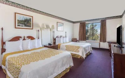 Photo 5 - Days Inn by Wyndham Evanston WY