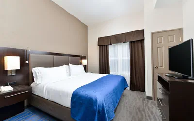 Photo 3 - Holiday Inn Express St. Louis West - O'Fallon by IHG