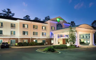 Photo 2 - Holiday Inn Exp Walterboro by IHG