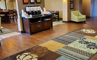 Photo 2 - Hampton Inn Stow