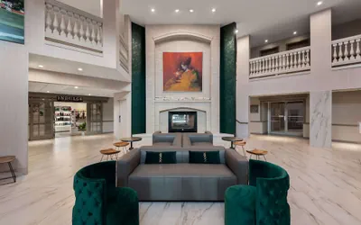 Photo 2 - Wyndham Garden Galena Hotel & Day Spa