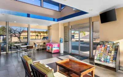 Photo 3 - Americas Best Value Inn Vacaville Napa Valley