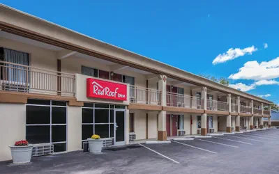 Photo 2 - Red Roof Inn Caryville