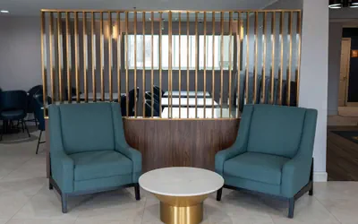 Photo 4 - La Quinta Inn & Suites by Wyndham Dallas Mesquite