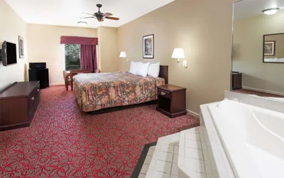 Photo 3 - Days Inn by Wyndham St Peters/St Charles