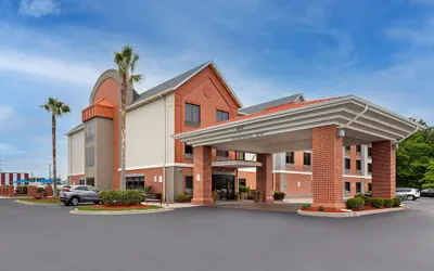 Photo 2 - Holiday Inn Express Savannah South I-95 - Richmond by IHG