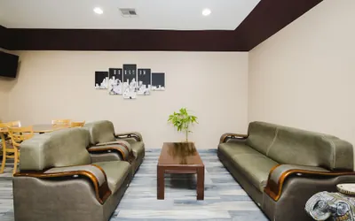 Photo 2 - Sapphire Inn & Suites
