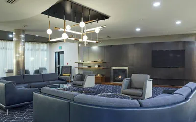 Photo 4 - Courtyard by Marriott Medford Airport
