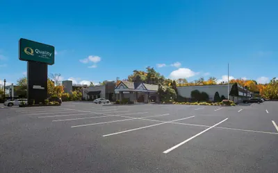 Photo 2 - Quality Inn Wayne - Fairfield Area