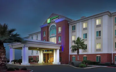 Photo 2 - Holiday Inn Express & Suites San Antonio-West-SeaWorld Area by IHG