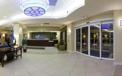 Photo 3 - Holiday Inn Express Hotel & Suites Clearwater/Us 19 N by IHG