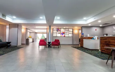 Photo 2 - Hampton Inn East Windsor
