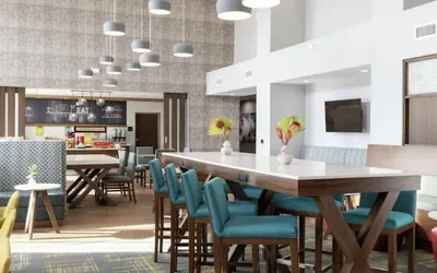 Photo 3 - Hampton Inn & Suites Red Bluff