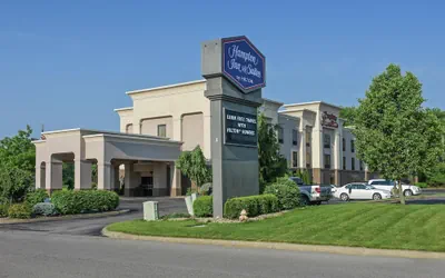 Photo 2 - Hampton Inn & Suites Youngstown-Canfield