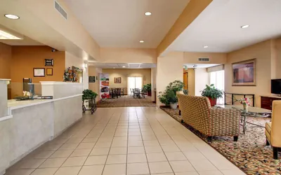 Photo 5 - Quality Inn &  Suites Hattiesburg North
