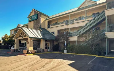 Photo 2 - Quality Inn & Suites Livermore Wine Country