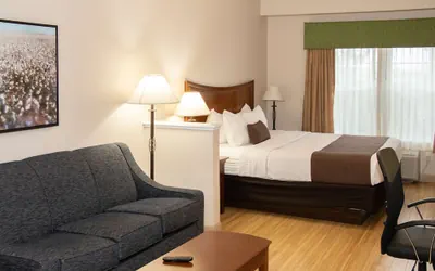 Photo 5 - Best Western I-5 Inn & Suites