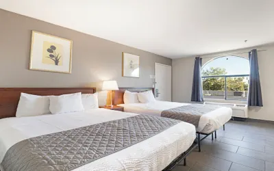 Photo 5 - Budget Inn and Suites