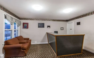 Photo 2 - Travelodge by Wyndham Great Barrington Berkshires