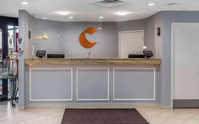 Photo 3 - Comfort Inn Hyannis - Cape Cod