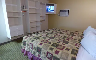 Photo 5 - Coronada Inn and Suites