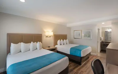 Photo 5 - Best Western Woodland Hills Inn