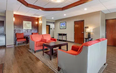 Photo 3 - Comfort Suites Escanaba West