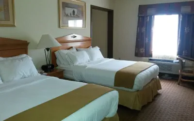 Photo 4 - Holiday Inn Express Hotel & Suites Jenks by IHG