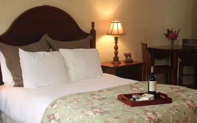Photo 3 - Hillwinds Inn