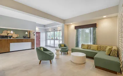 Photo 3 - Best Western Wesley Chapel