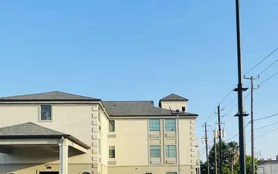 Photo 2 - Americas Best Value Inn La Porte