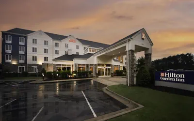Photo 2 - Hilton Garden Inn Fayetteville Fort Bragg