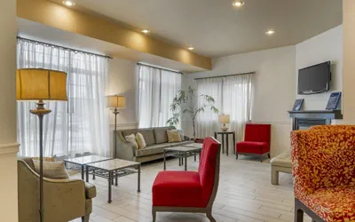 Photo 4 - Best Western Plus Vineyard Inn & Suites