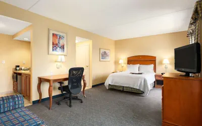 Photo 5 - Hampton Inn Geneva