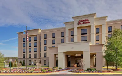 Photo 2 - Hampton Inn & Suites Fredericksburg South
