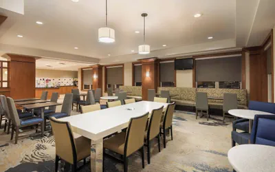 Photo 3 - Residence Inn by Marriott St Louis Downtown