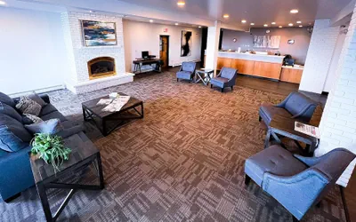 Photo 3 - HELENA INN AIRPORT