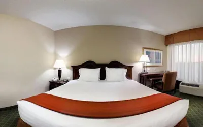 Photo 4 - Holiday Inn Express Hotel & Suites Cape Girardeau I-55 by IHG