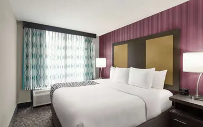 Photo 4 - La Quinta Inn & Suites by Wyndham Newark - Elkton