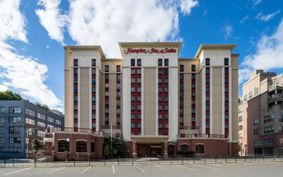 Photo 2 - Hampton Inn & Suites Albany-Downtown
