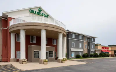 GrandStay Hotel & Suites